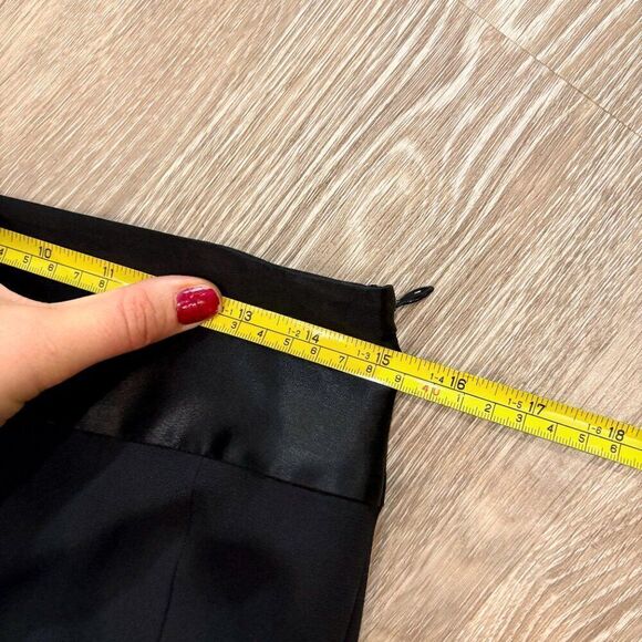 Banana Republic Pleated Silk Mini Skirt With A Wide Silk Waist Band sz 4 - Picture 9 of 11